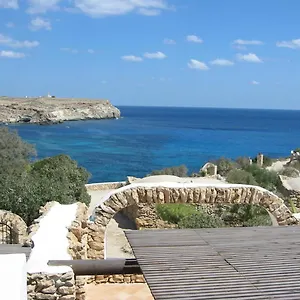 *** Hotel I Dammusi Di Borgo Cala Creta Italia