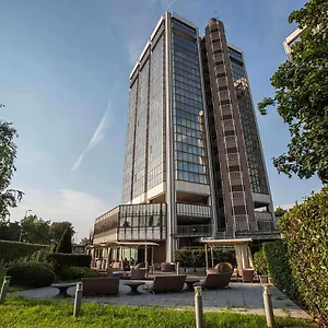 **** Hotel Western The Hub Italia