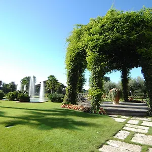 **** Hotel Royal Garden Milano Italia